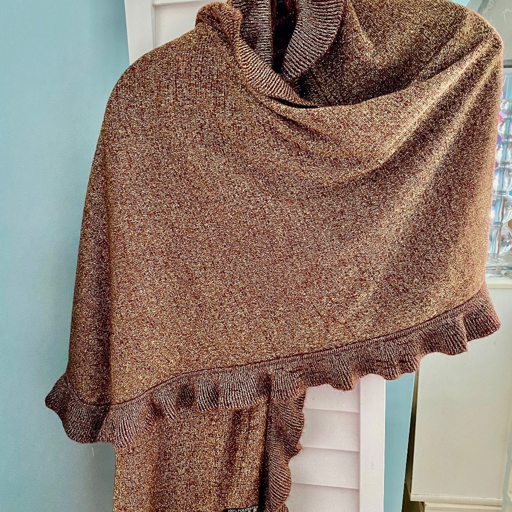 Christmas Sparkly Wrap in Gold! Beautiful with tags